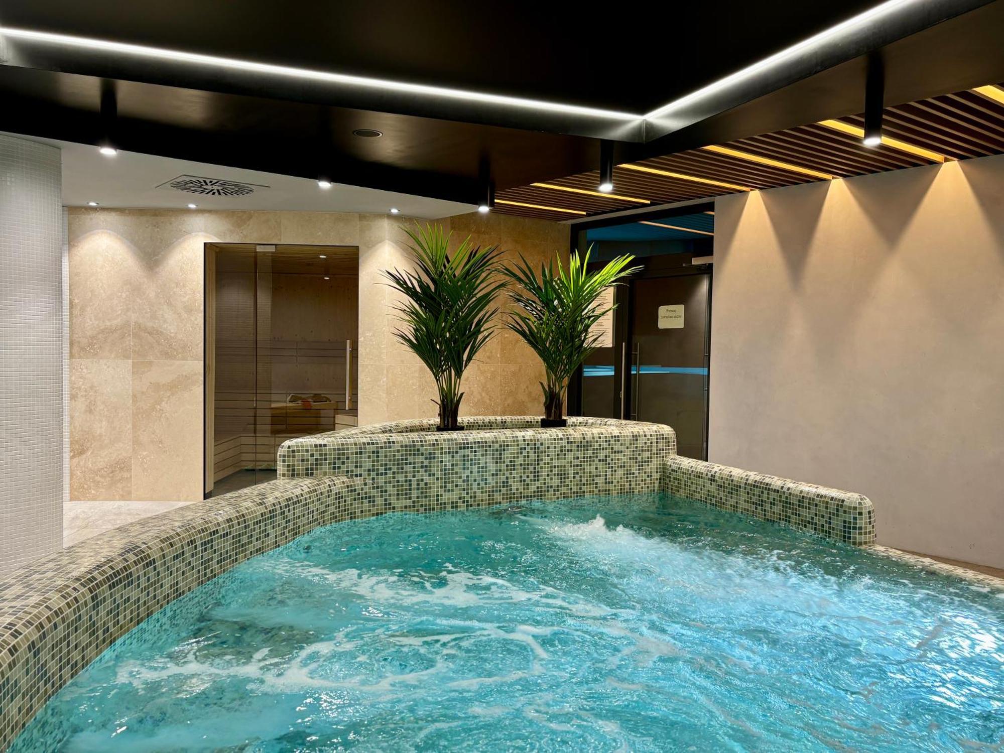 Baltic Waves Resort & Spa Miedzyzdroje เมียนซิดดรอแย ภายนอก รูปภาพ