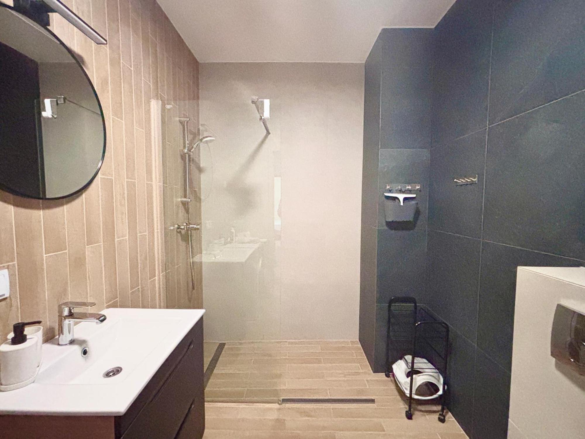 Baltic Waves Resort & Spa Miedzyzdroje เมียนซิดดรอแย ภายนอก รูปภาพ